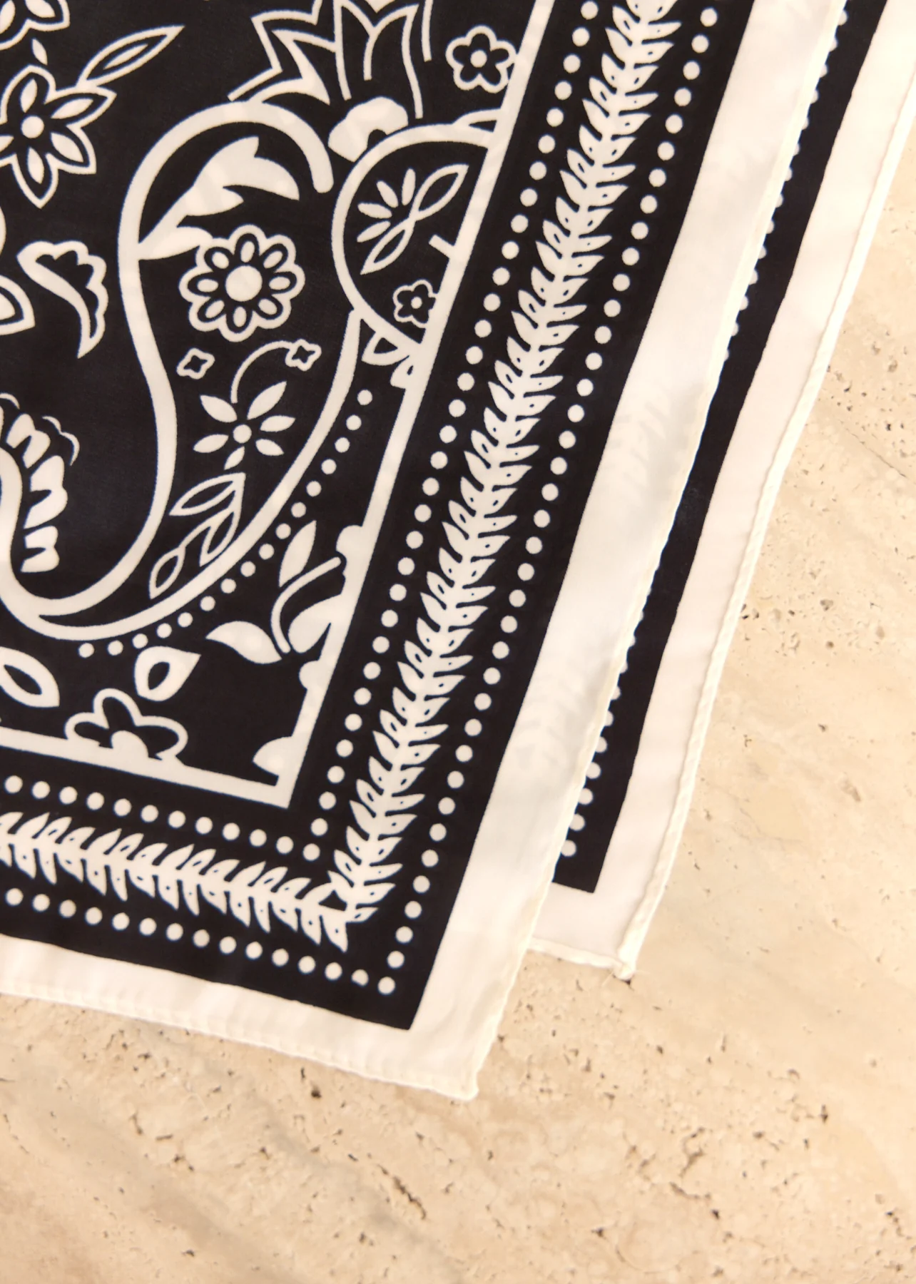 Foulard Loeiza - Image 4