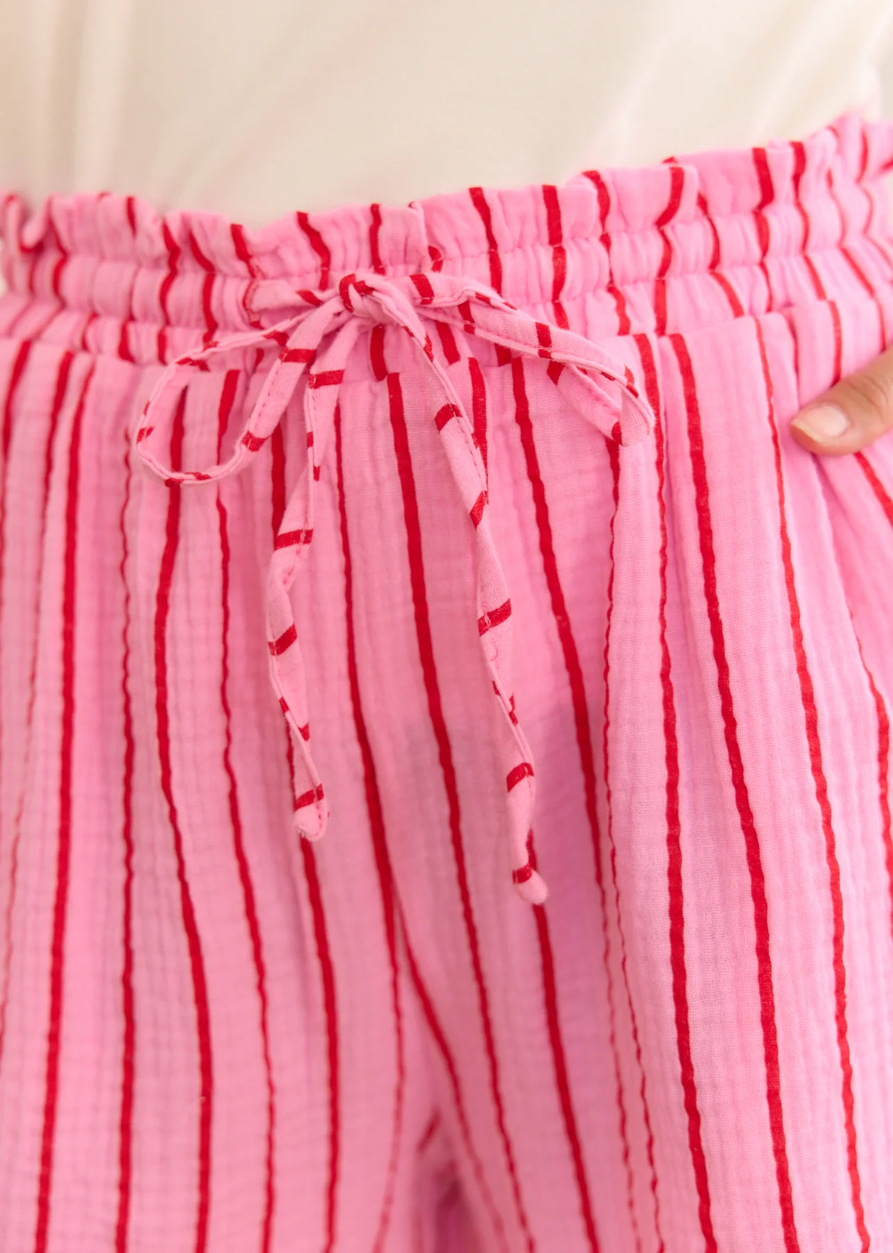 Short Hina - Image 5